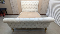 Modern Chesterfield Design Queen Size Bed