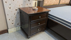 King Size Bed With 2 Side Tables