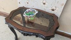 Corner Table
