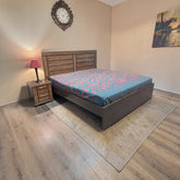 King Size Bed With 1 Side Table