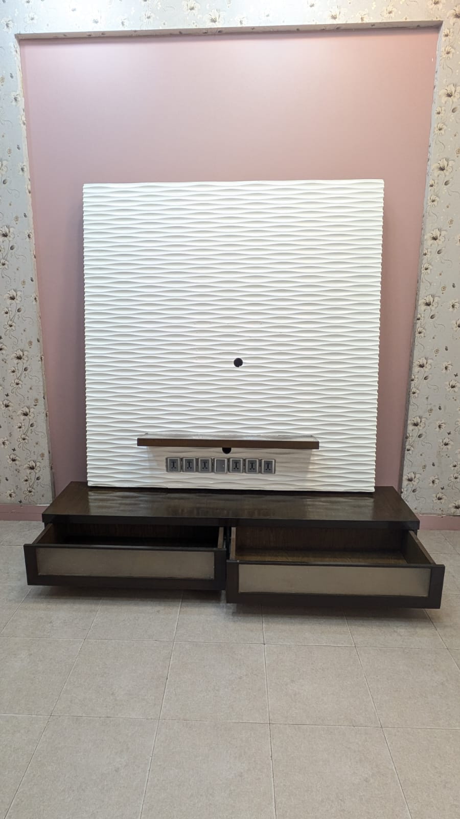 LED Unit with Wall Mounted Wall