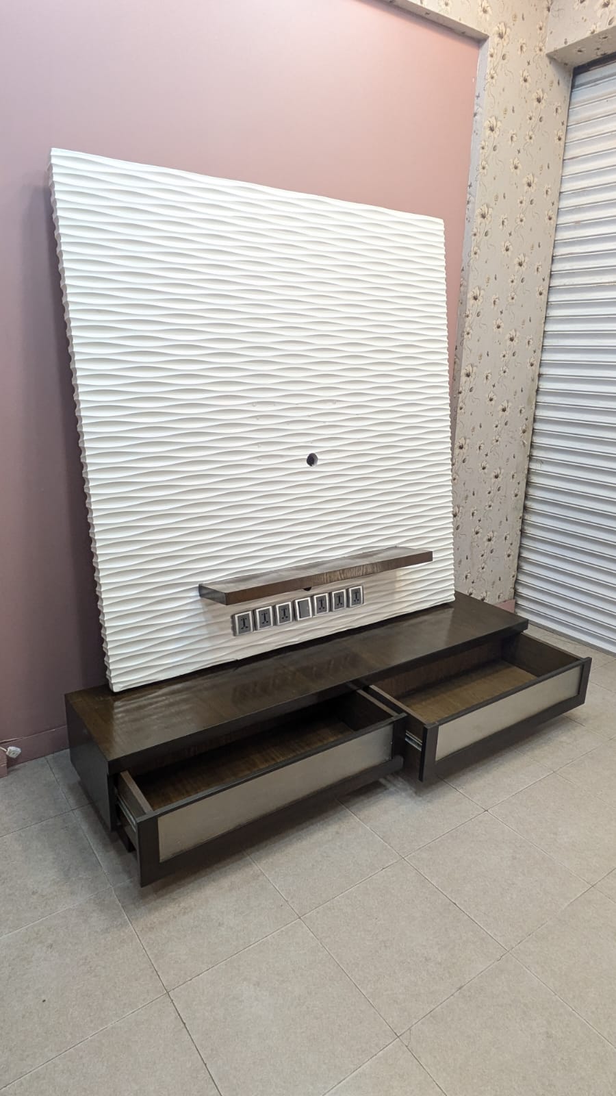 LED Unit with Wall Mounted Wall