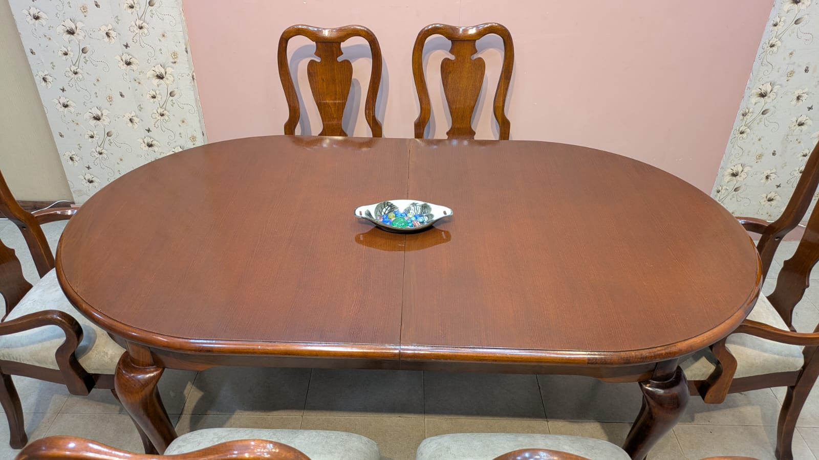Imported American Queen Anne Extendable 8 Seater Dining Table with China Cabinet Cum Divider