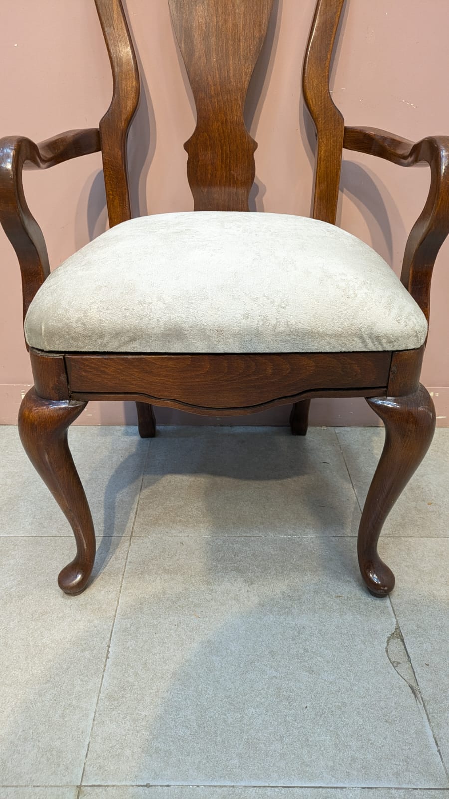 Imported American Queen Anne Extendable 8 Seater Dining Table with China Cabinet Cum Divider