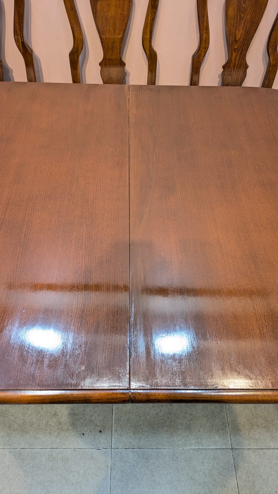 Imported American Queen Anne Extendable 8 Seater Dining Table with China Cabinet Cum Divider