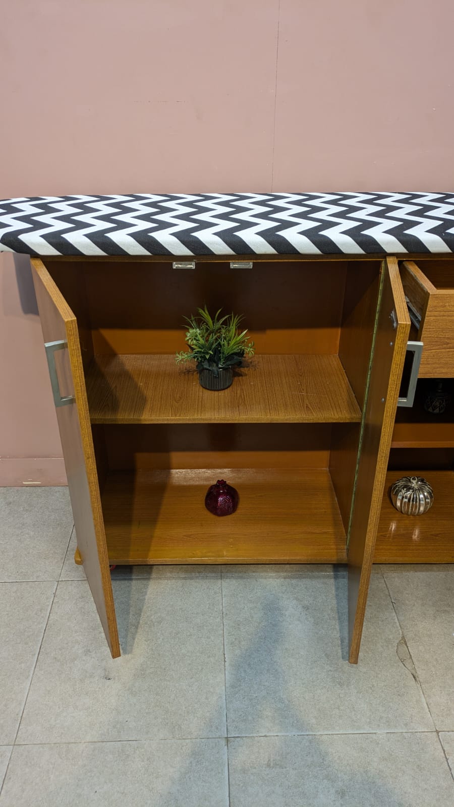 Smart Iron Table