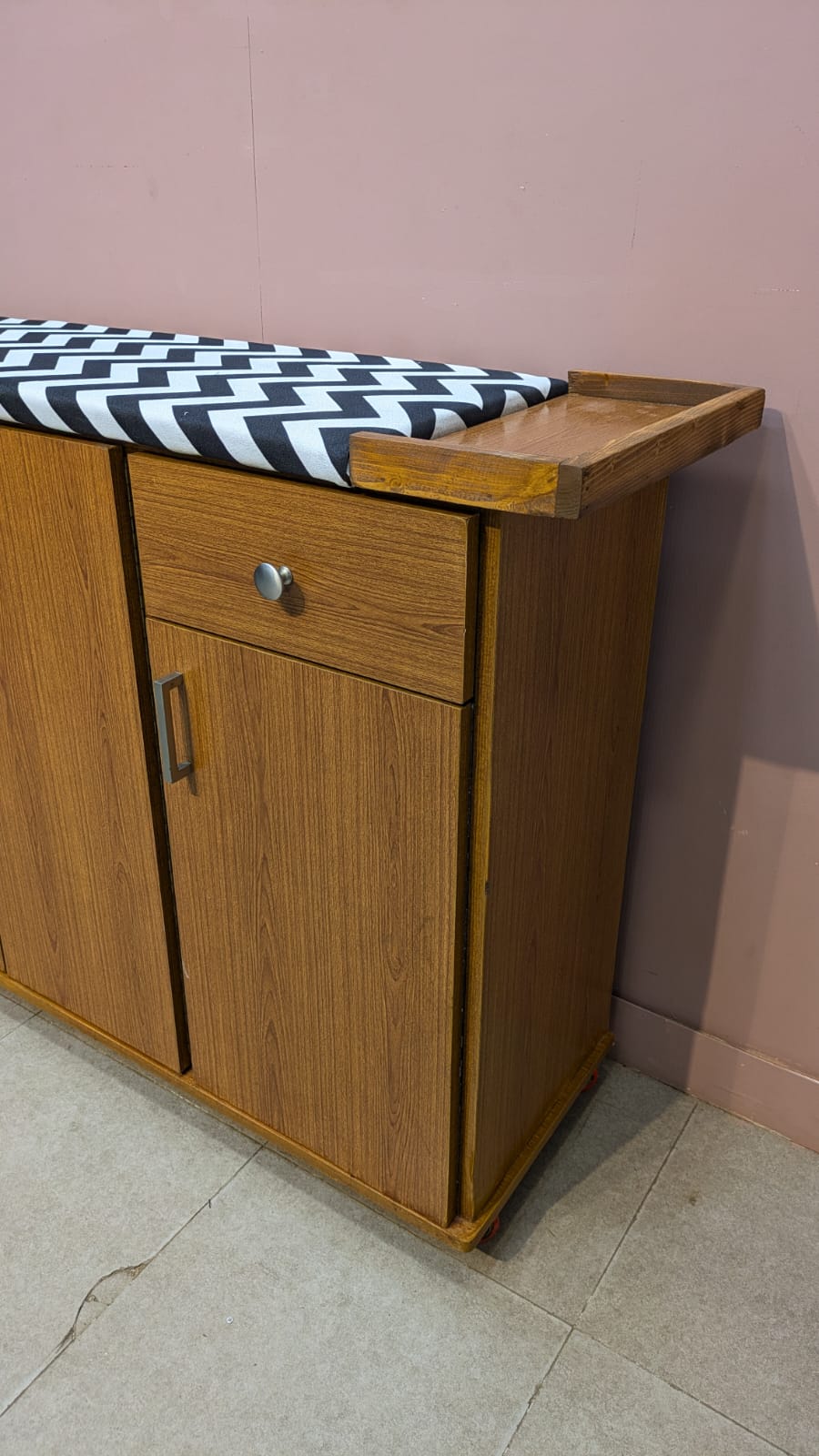 Smart Iron Table
