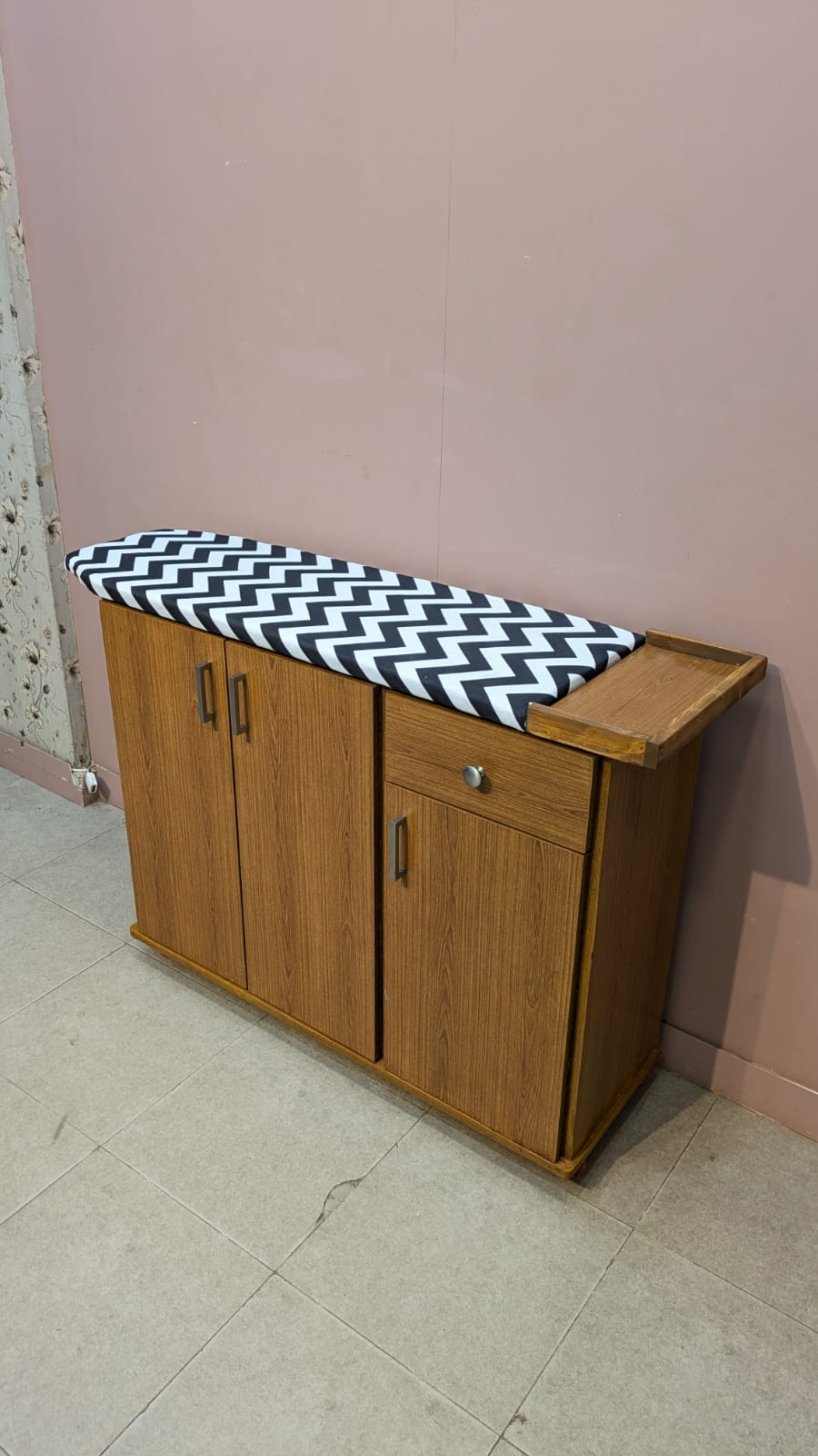 Smart Iron Table