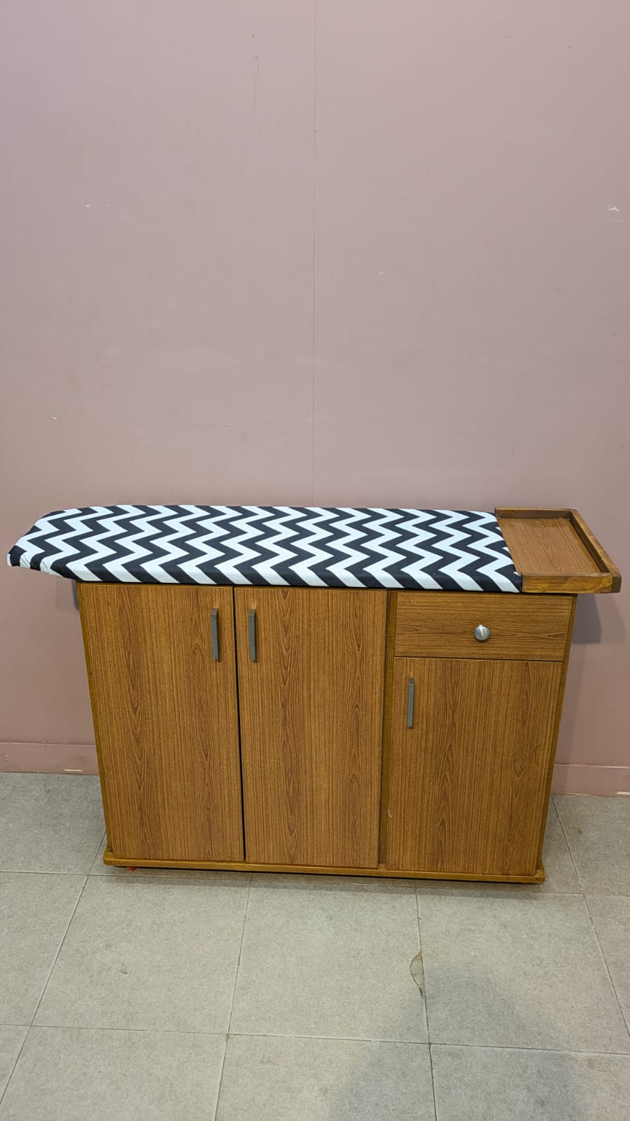 Smart Iron Table
