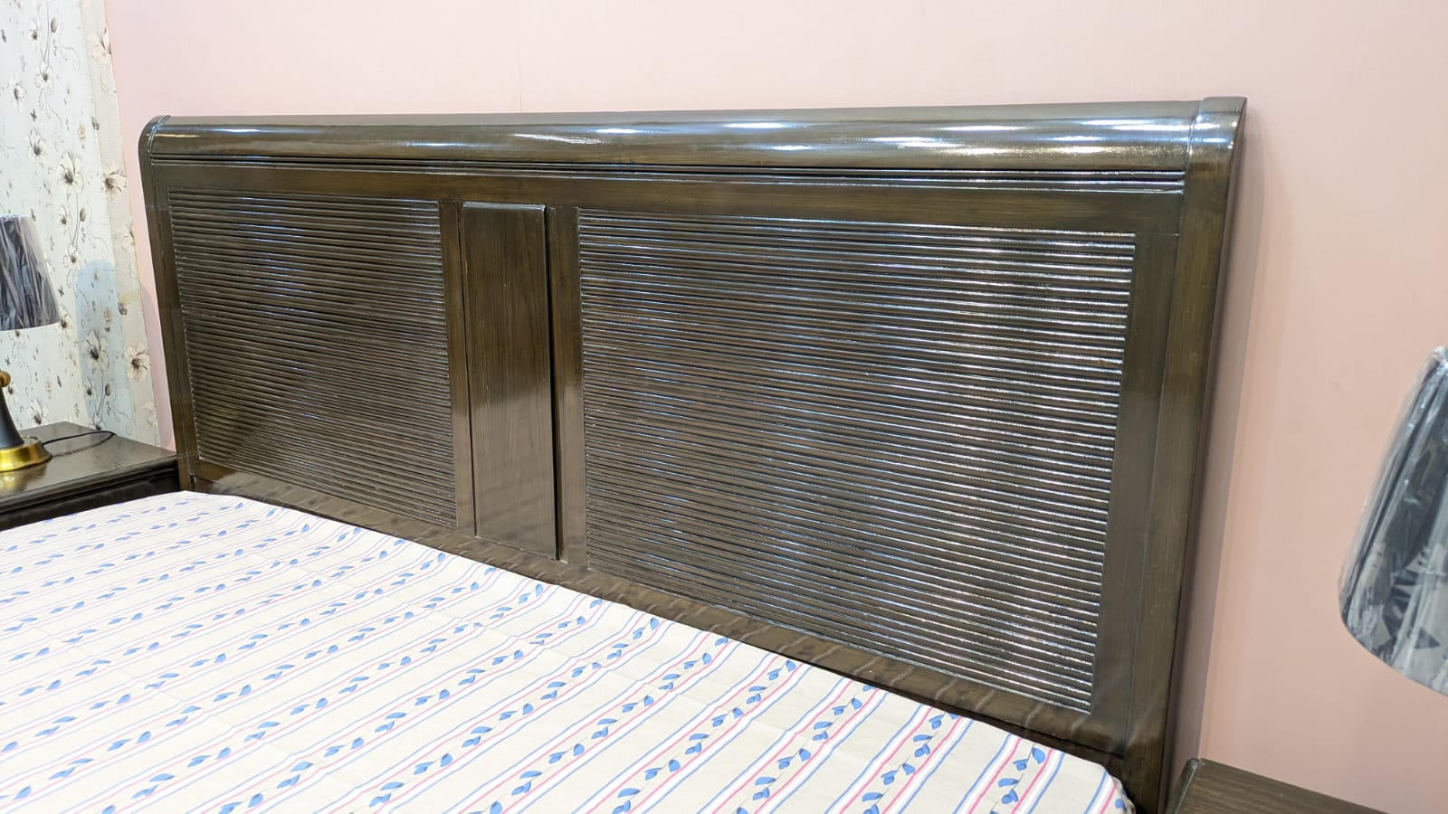 Inter Wood King Size Bed Set