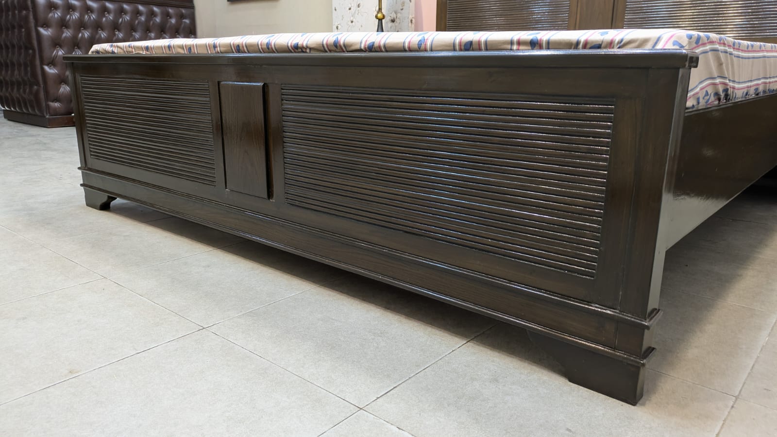 Inter Wood King Size Bed Set