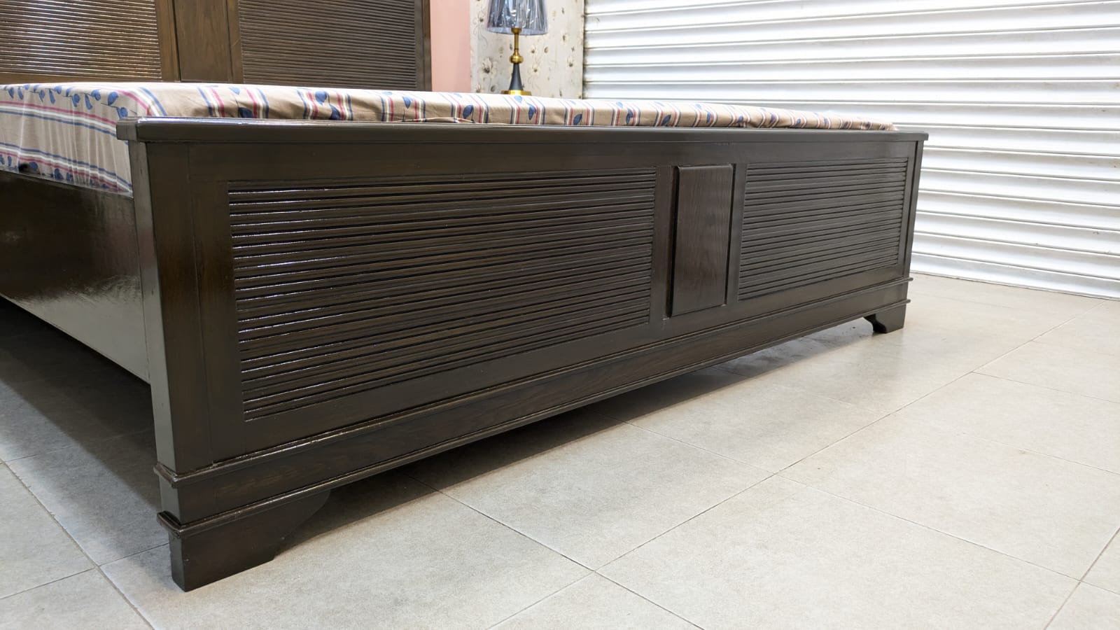 Inter Wood King Size Bed Set