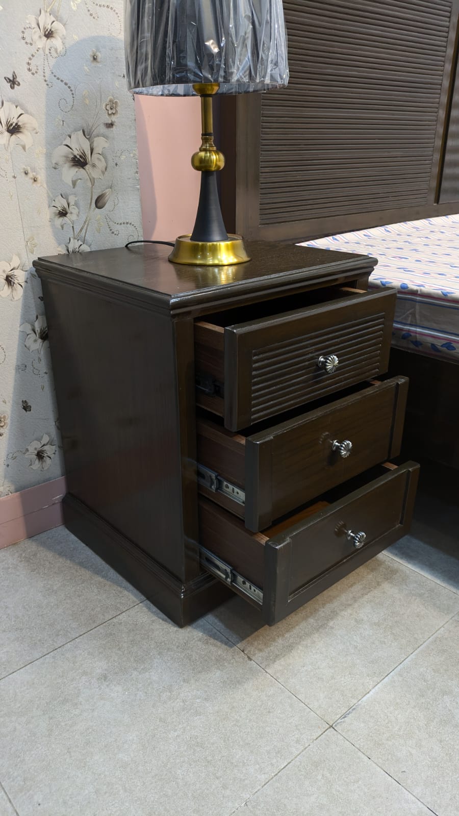 Inter Wood King Size Bed Set