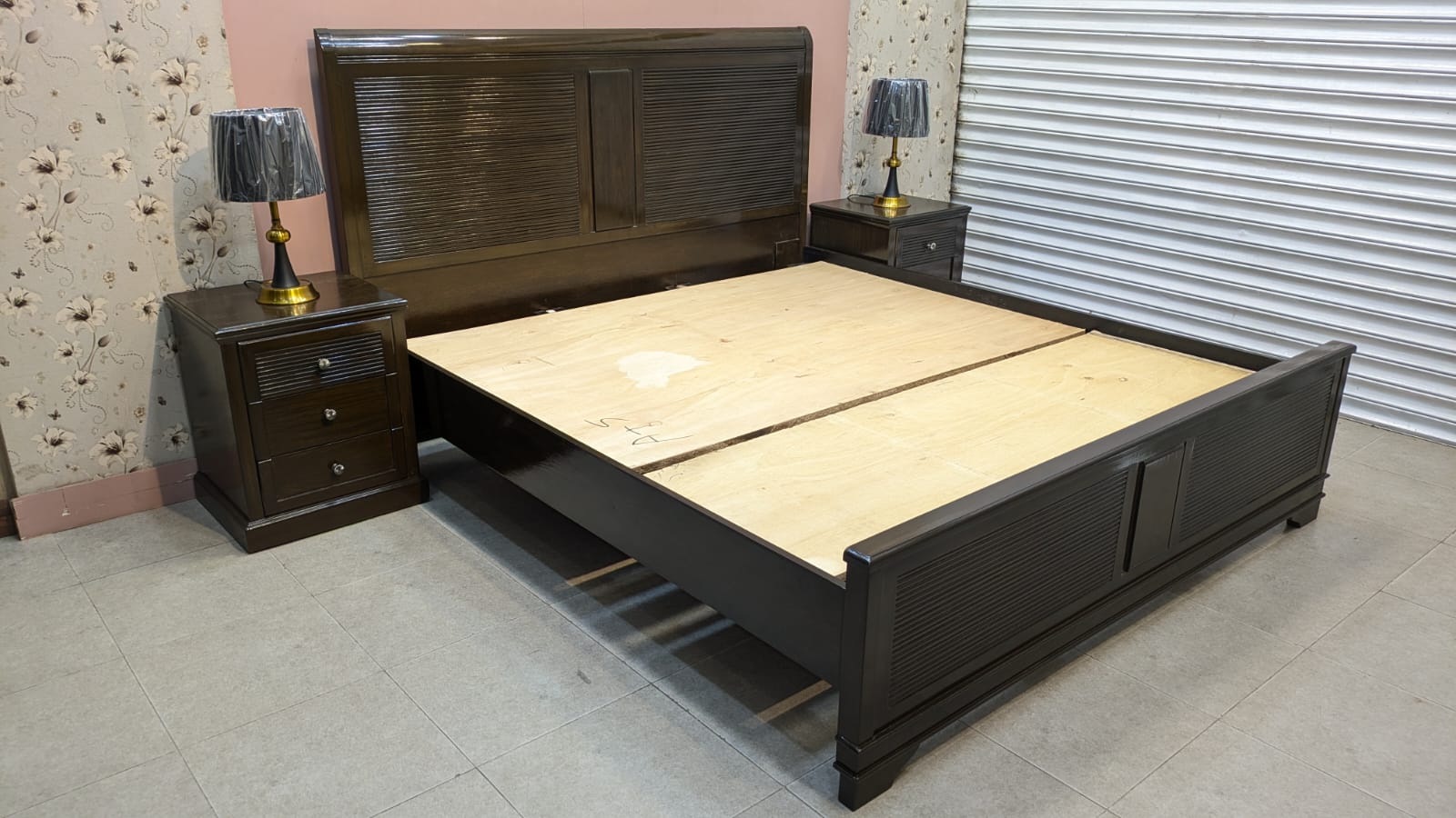 Inter Wood King Size Bed Set