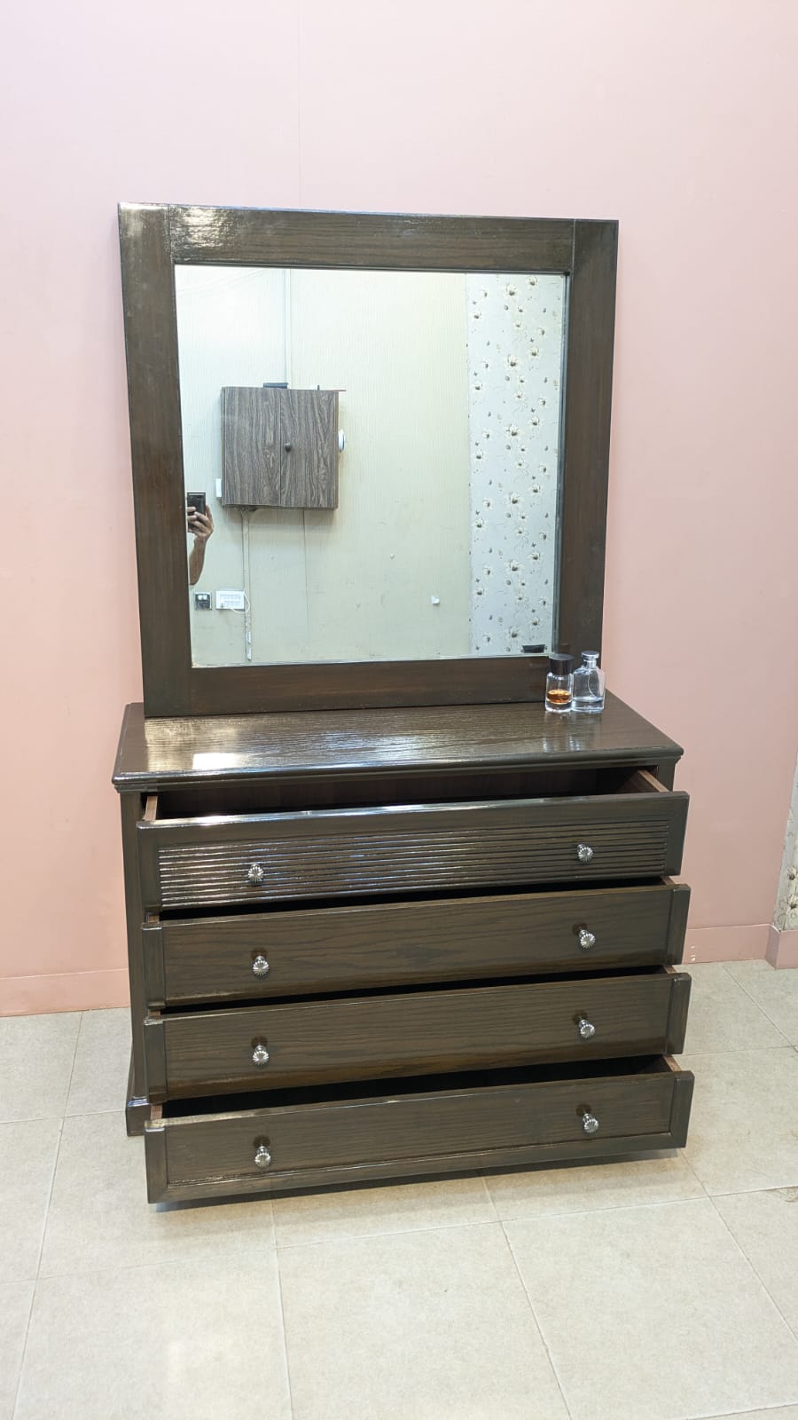 Inter Wood King Size Bed Set