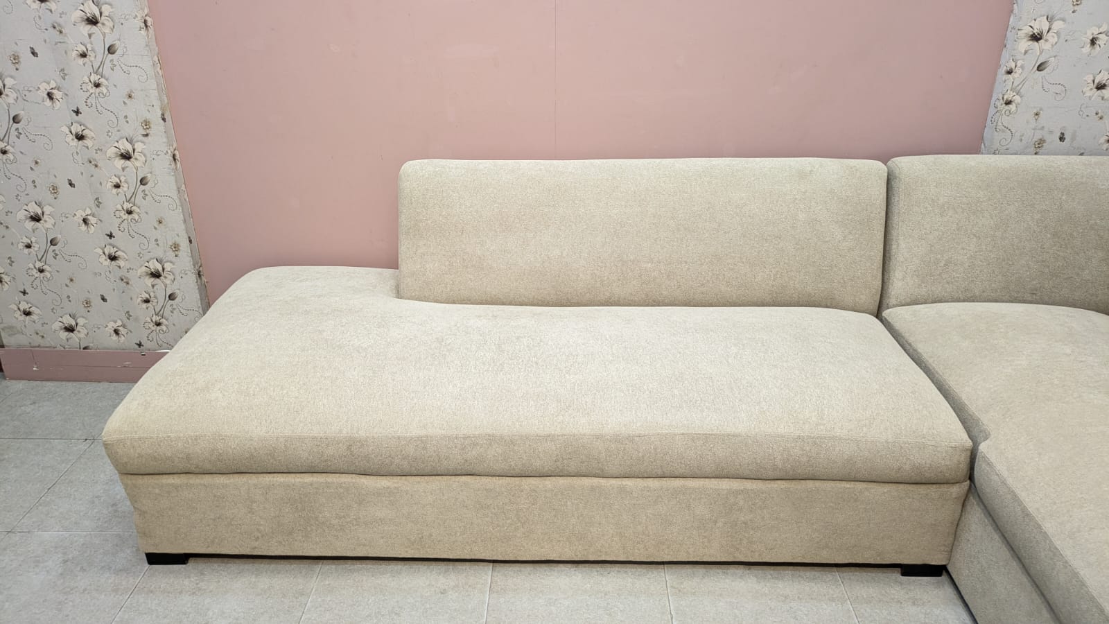 Comfortable L shape 6 Seater Sofa Set
