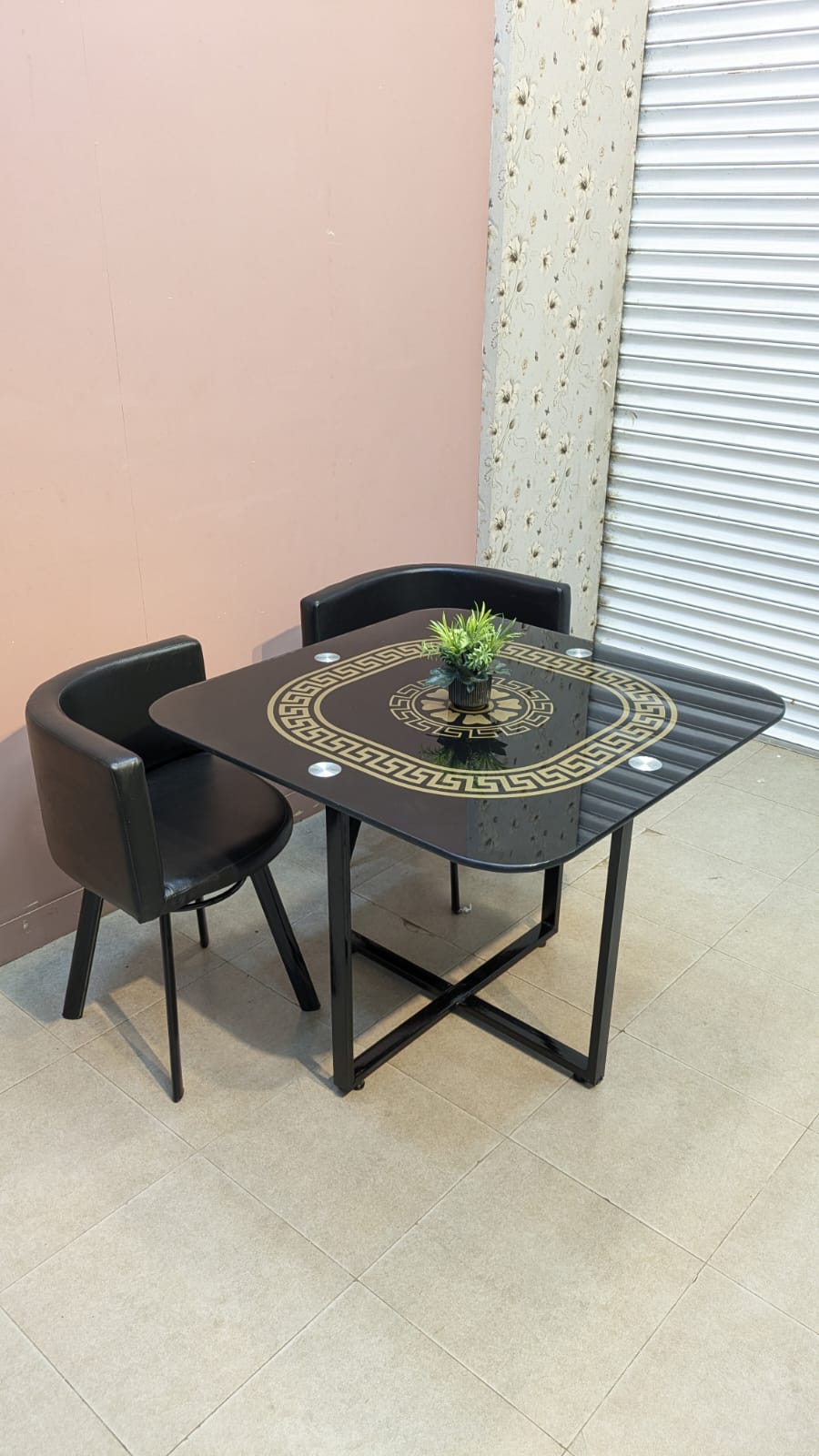 ELEGANT BLACK &amp; GOLD 4-SEATER DINING TABLE SET