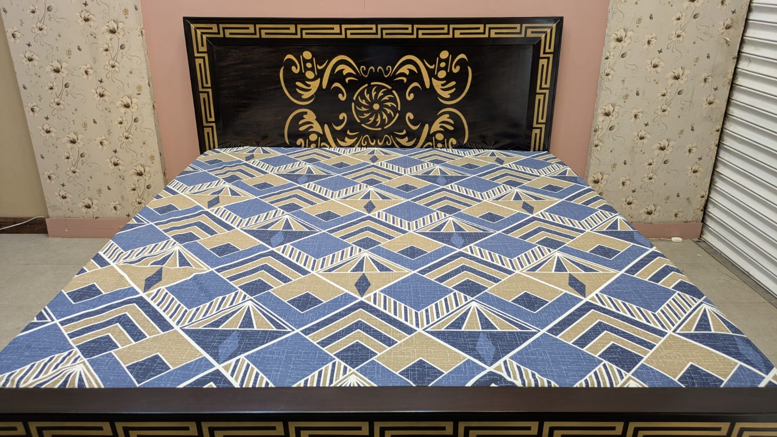 Beautiful king size Bed