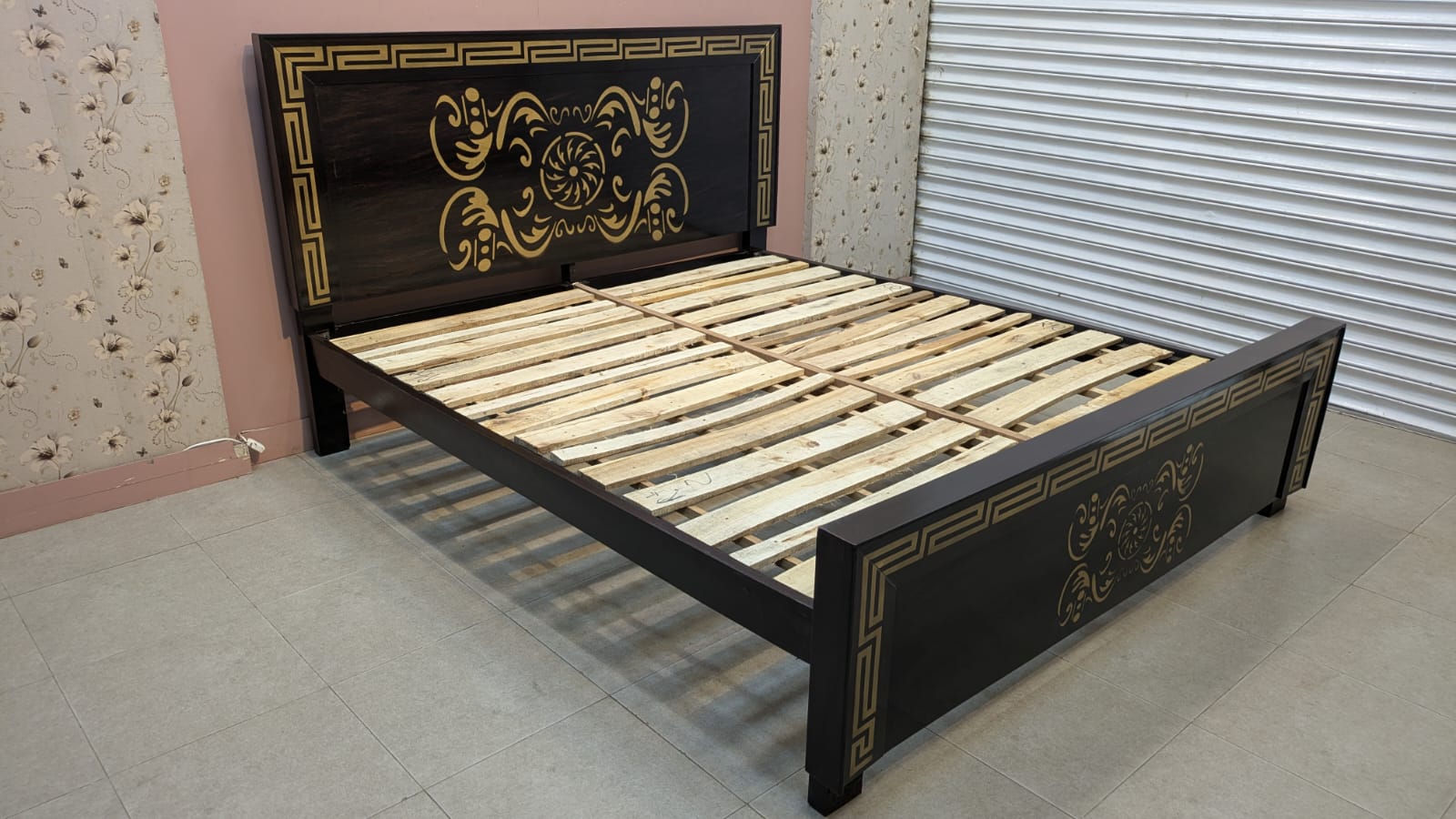 Beautiful king size Bed