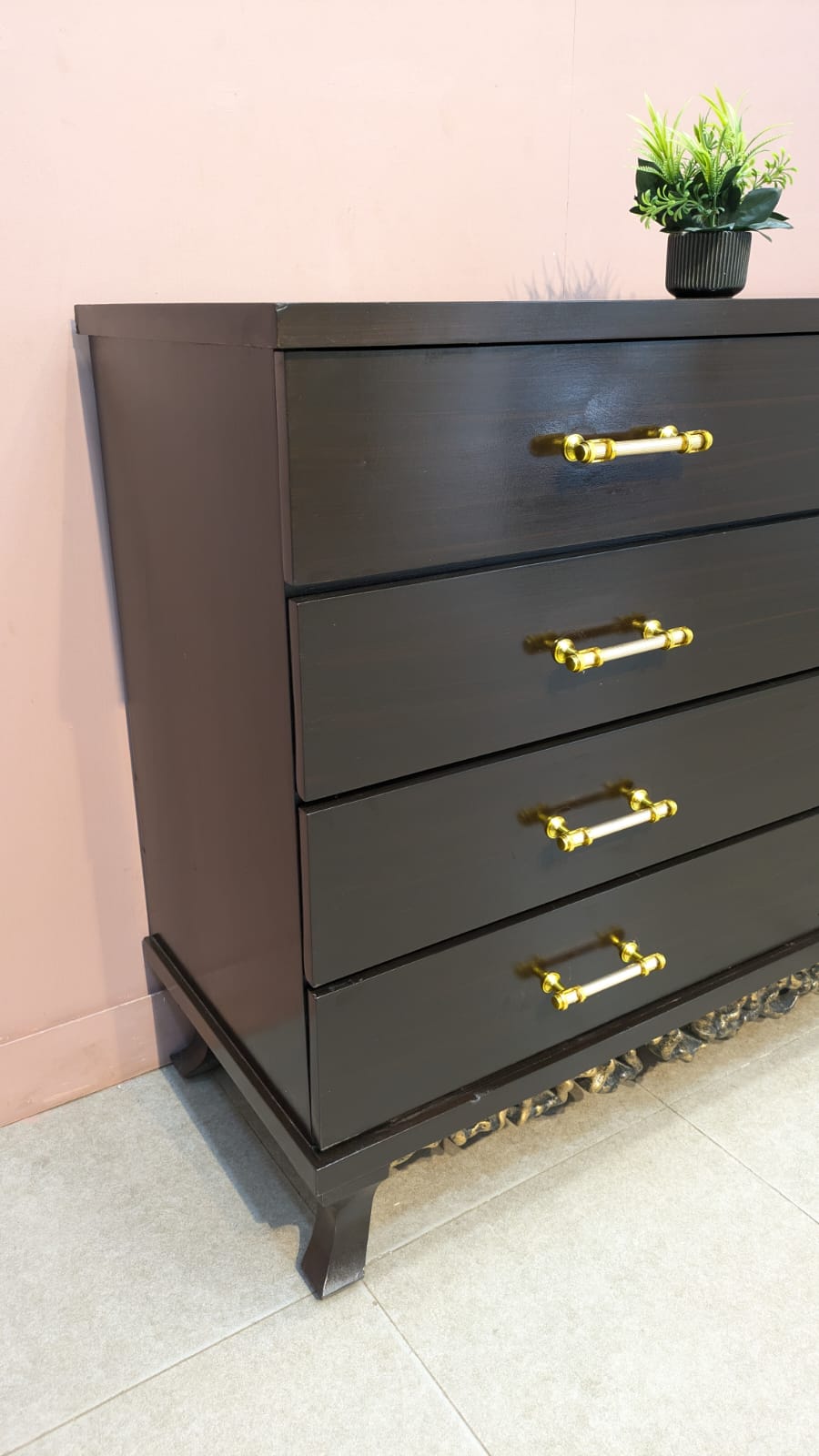 Elegant Design Chest Of drawer
