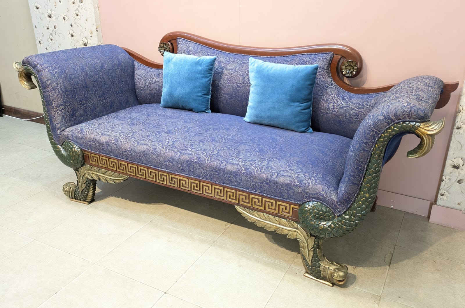 Antique Solid Sheesham Wood 2.5 Seater Divan