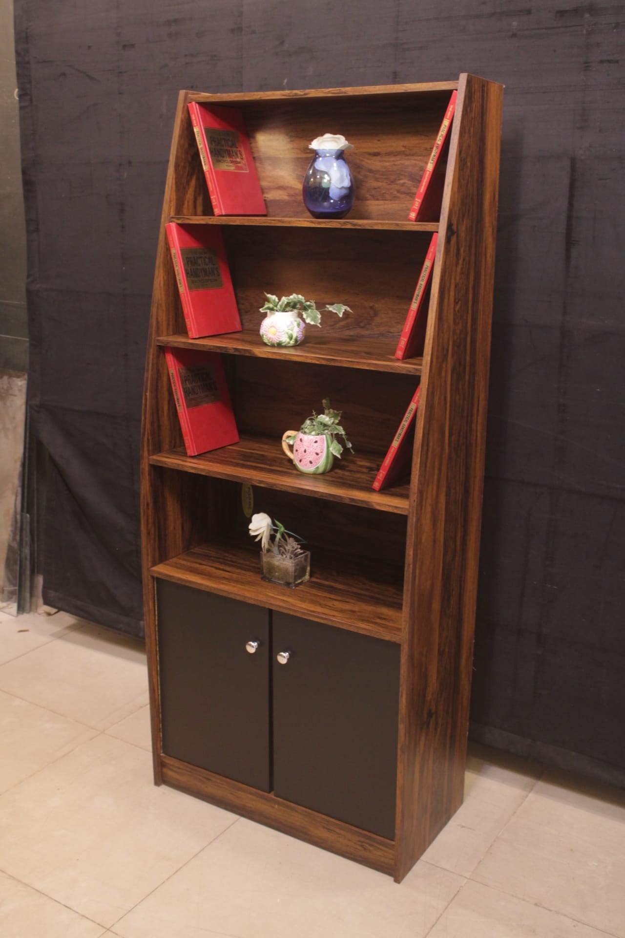 Book Shelve With Good Storage Capacity
