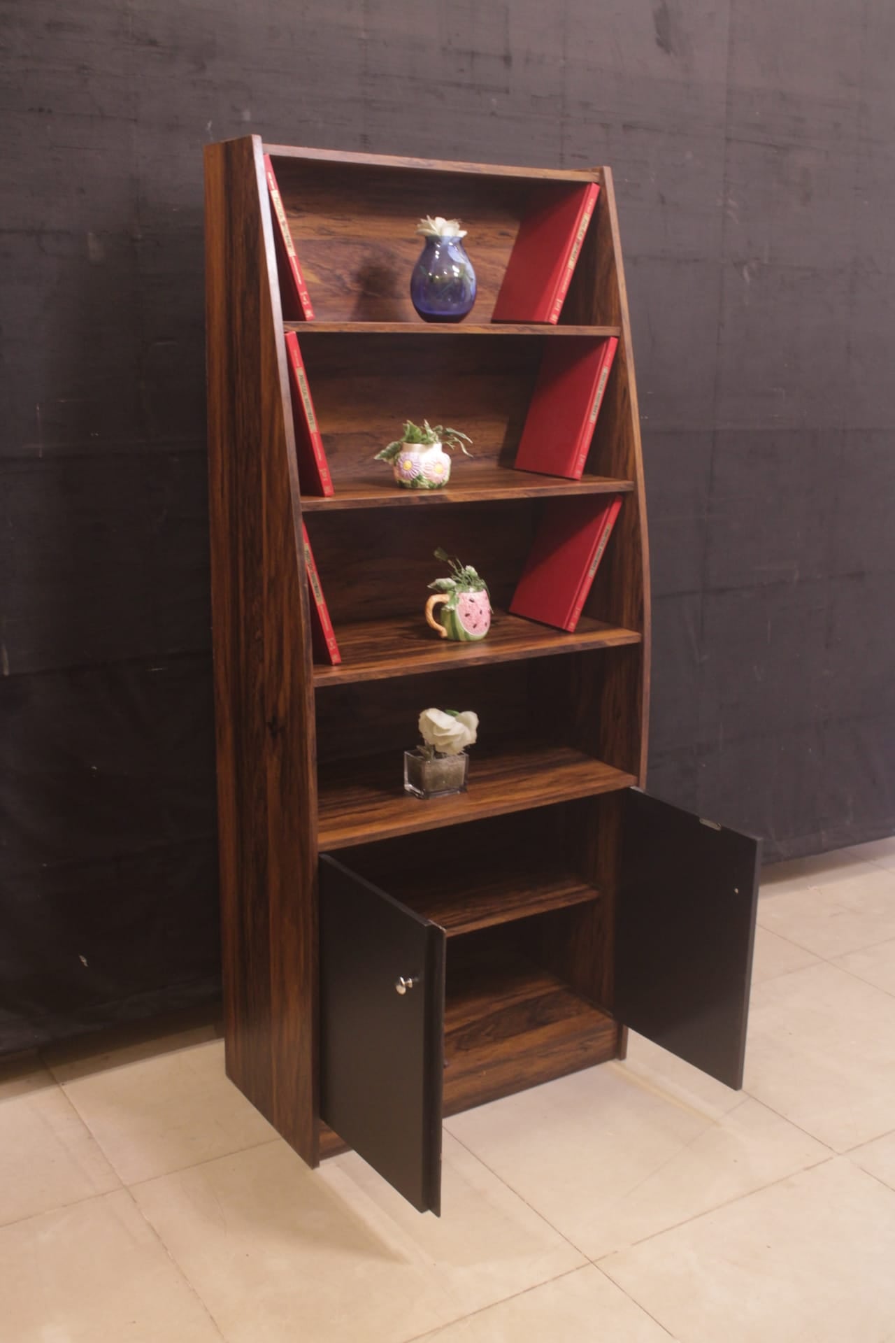 Book Shelve With Good Storage Capacity