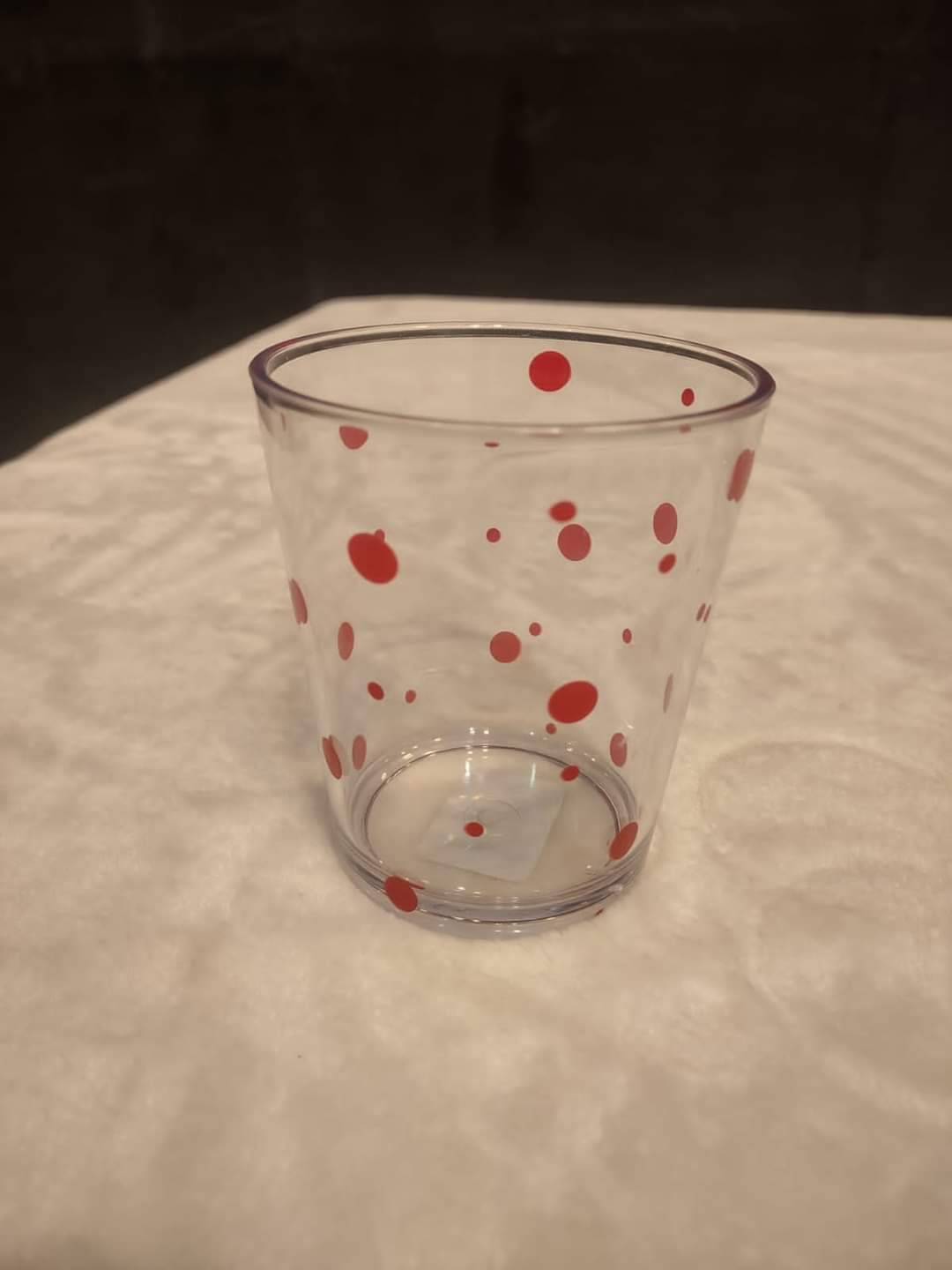Brand New 8 Piece Acrylic Glass Set