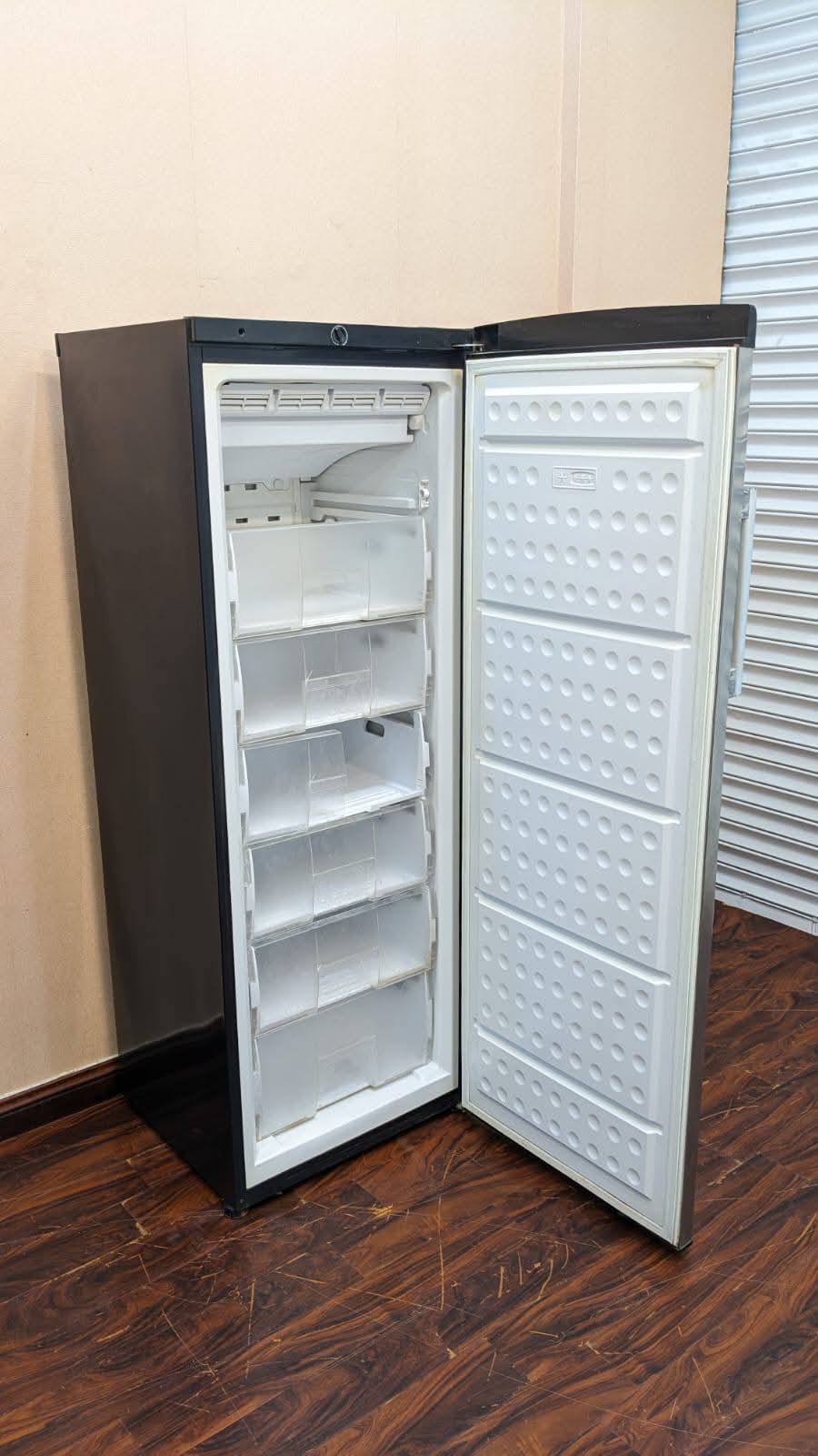 🔥 GNE 🔥 Vertical Deep Freezer