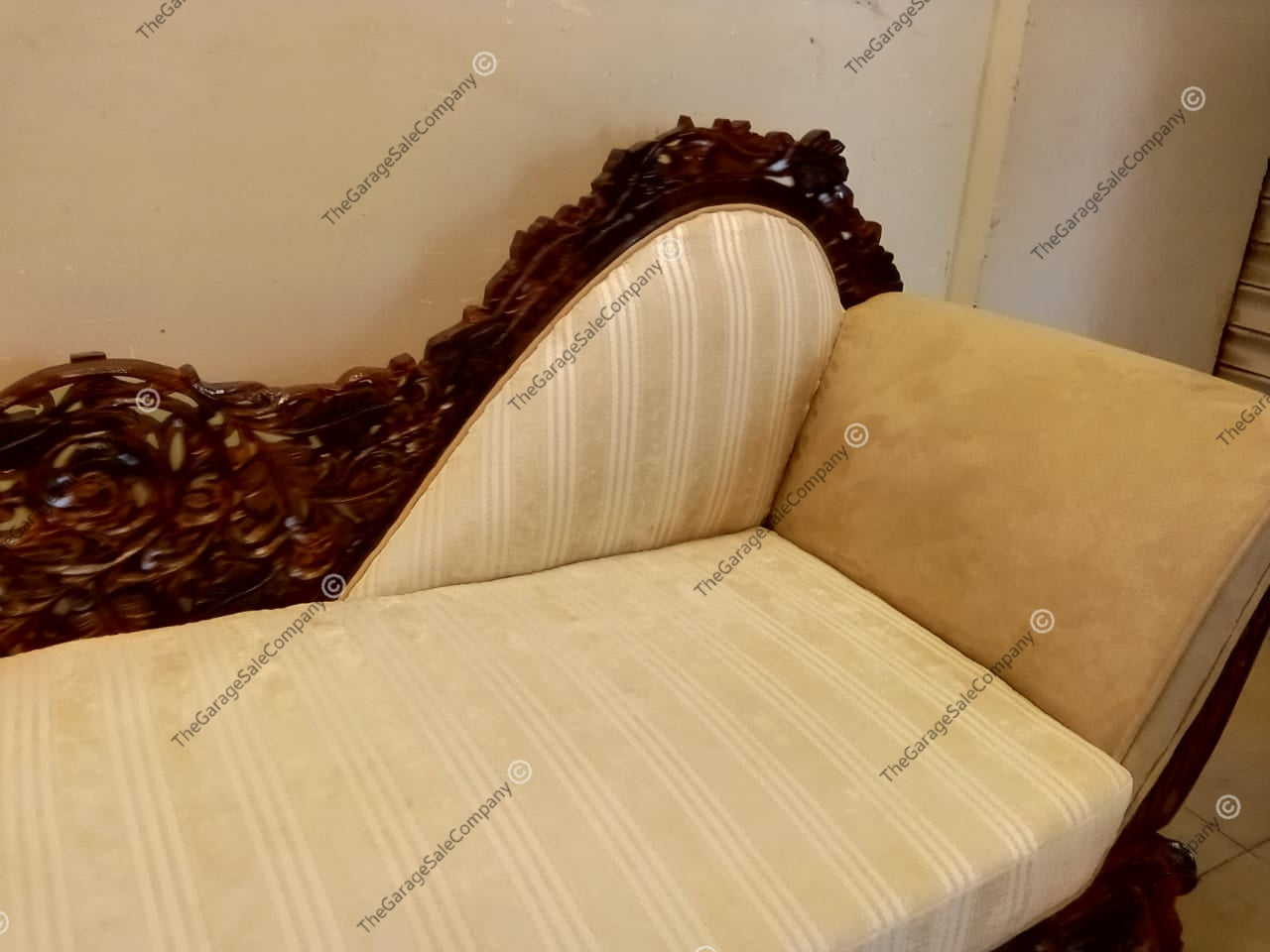 Seattee (Subject To Price Change)