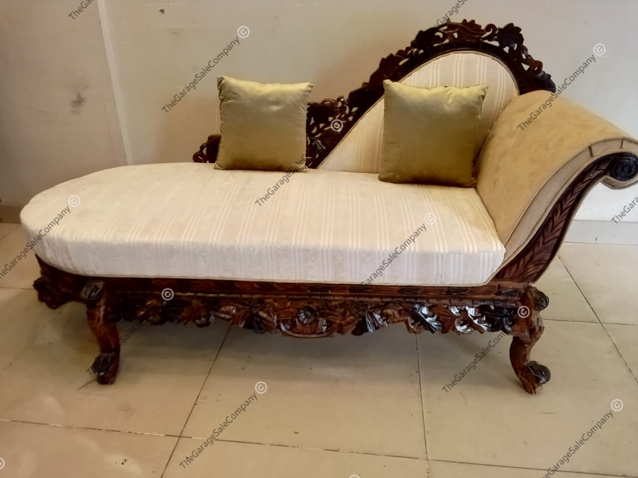 Seattee (Subject To Price Change)