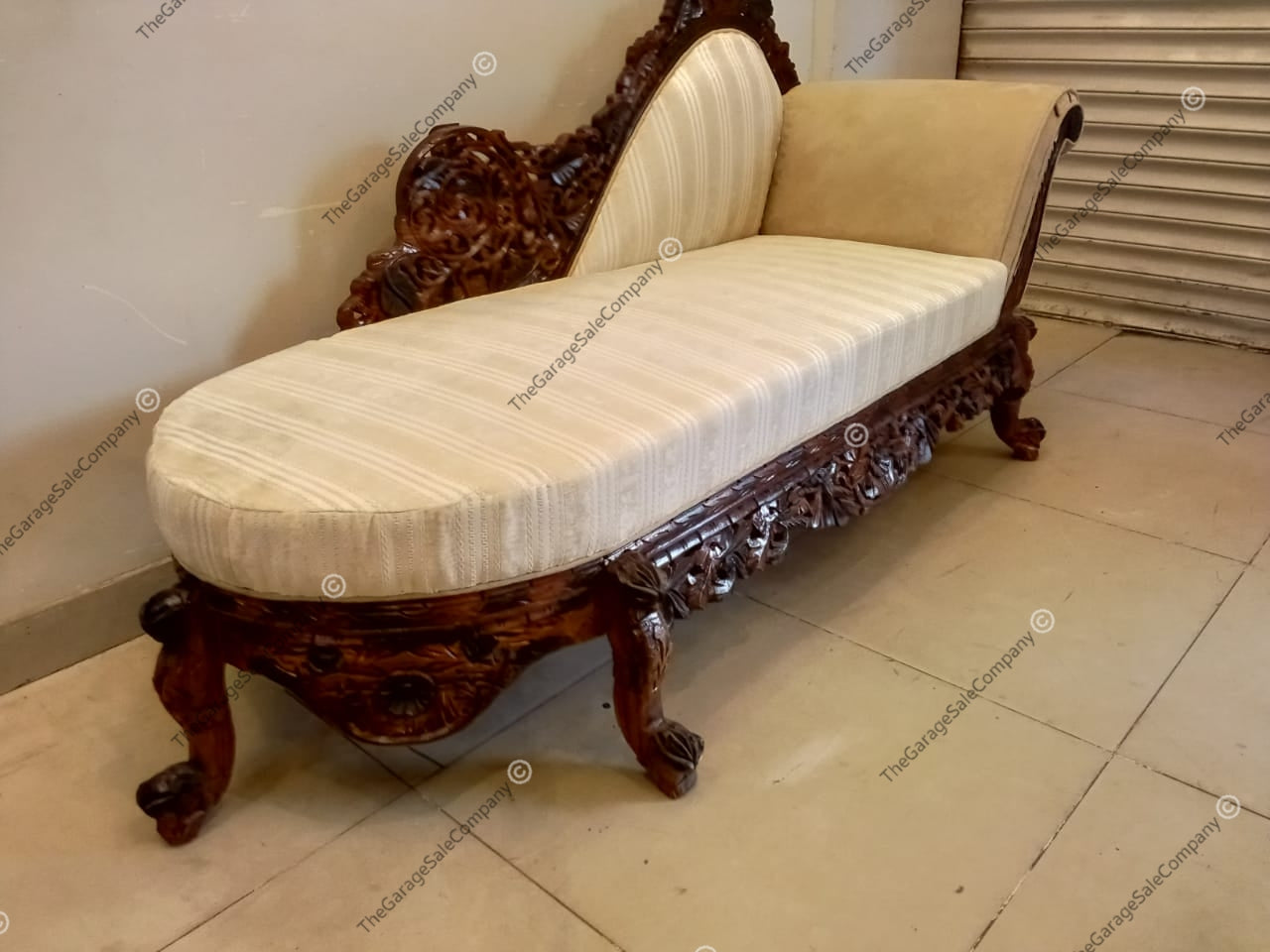 Seattee (Subject To Price Change)