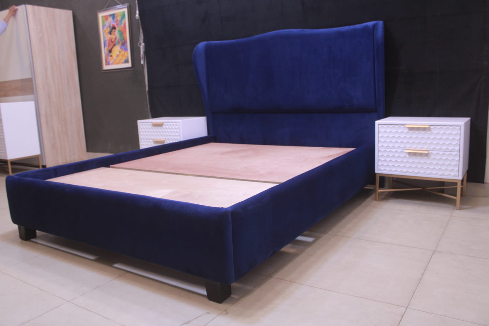 CHELSIA King Size Bed With 2 Side Tables   Dressing Table (Subject To Price Change)