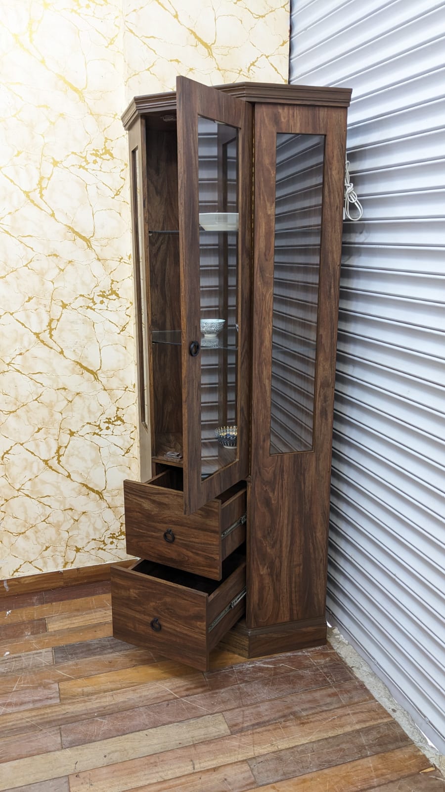 Brand New Corner Display Shelve