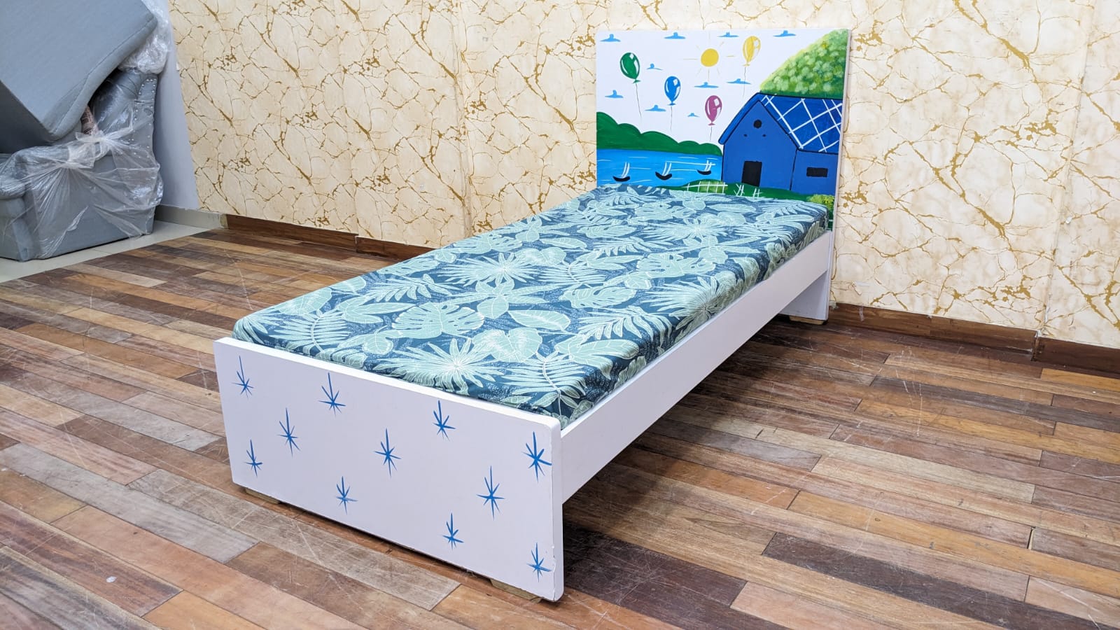 Single Bed with Mattress