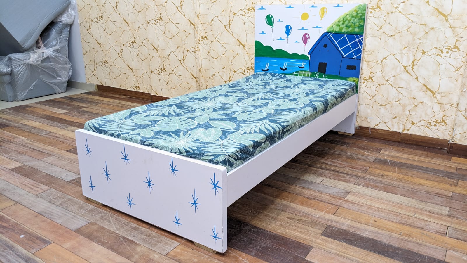 Single Bed with Mattress