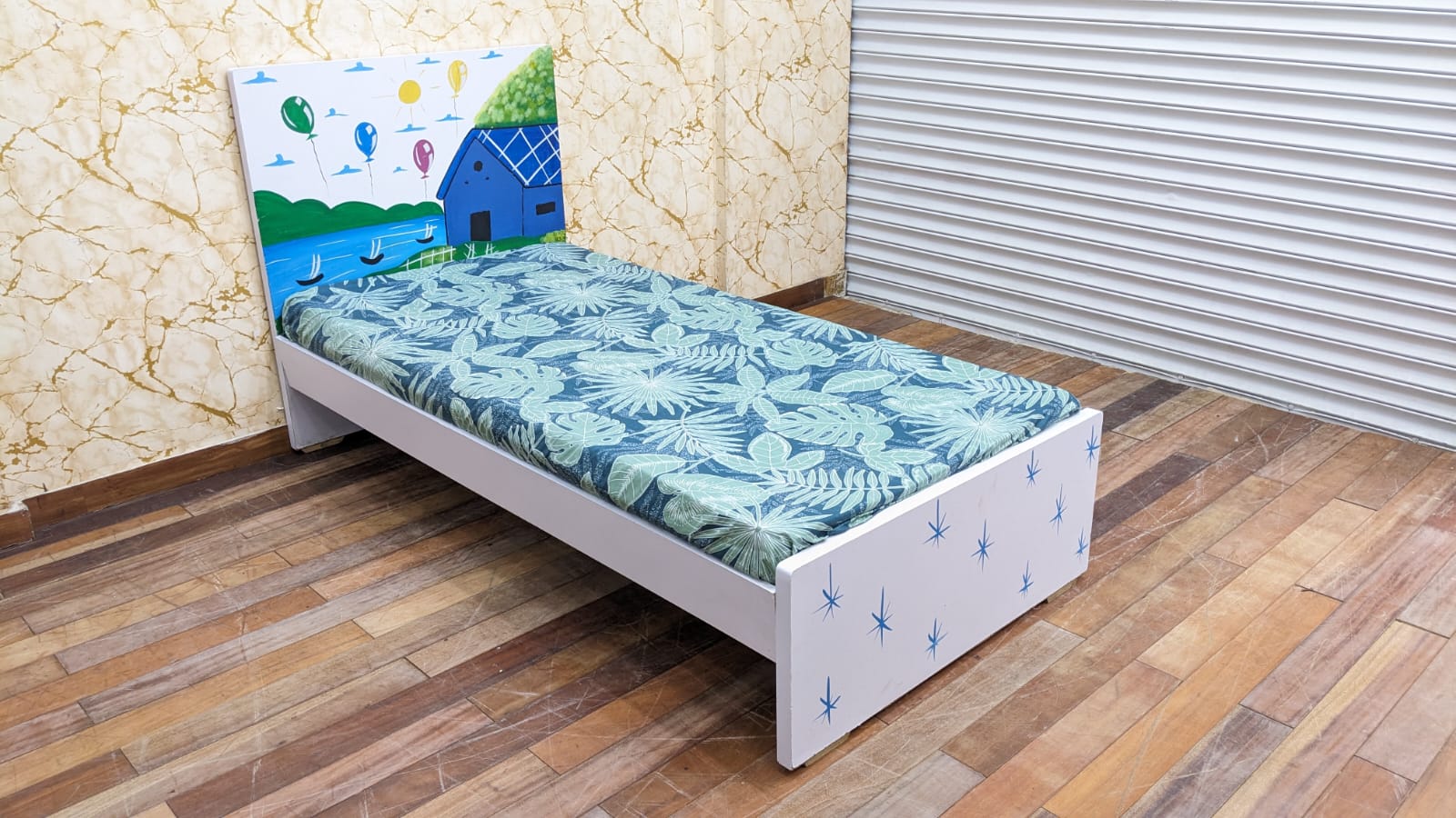 Single Bed with Mattress