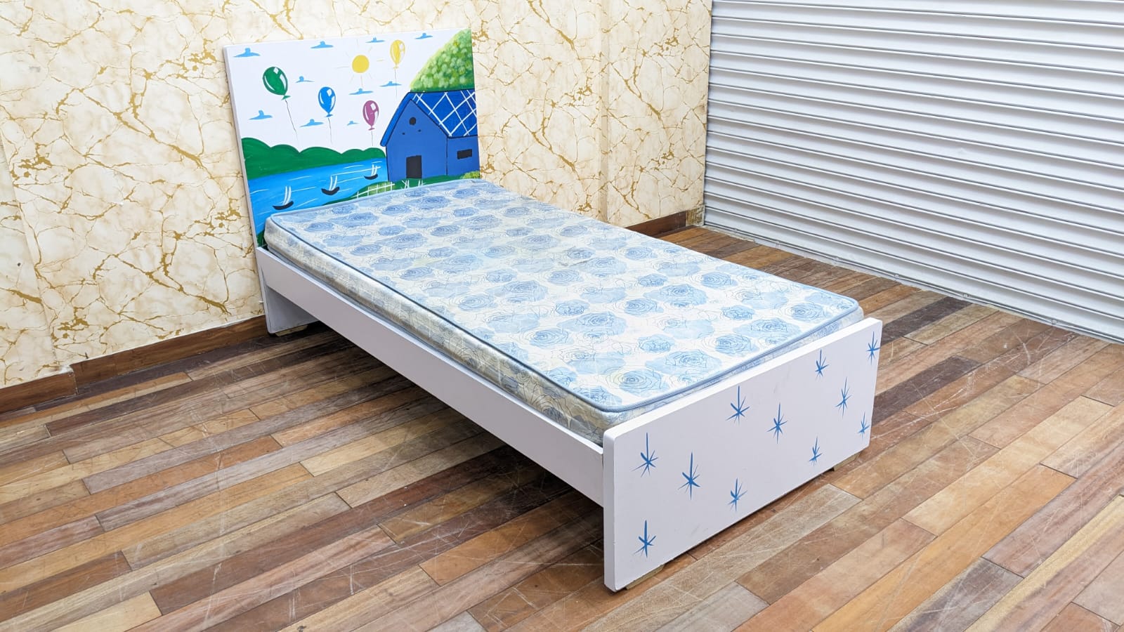 Single Bed with Mattress