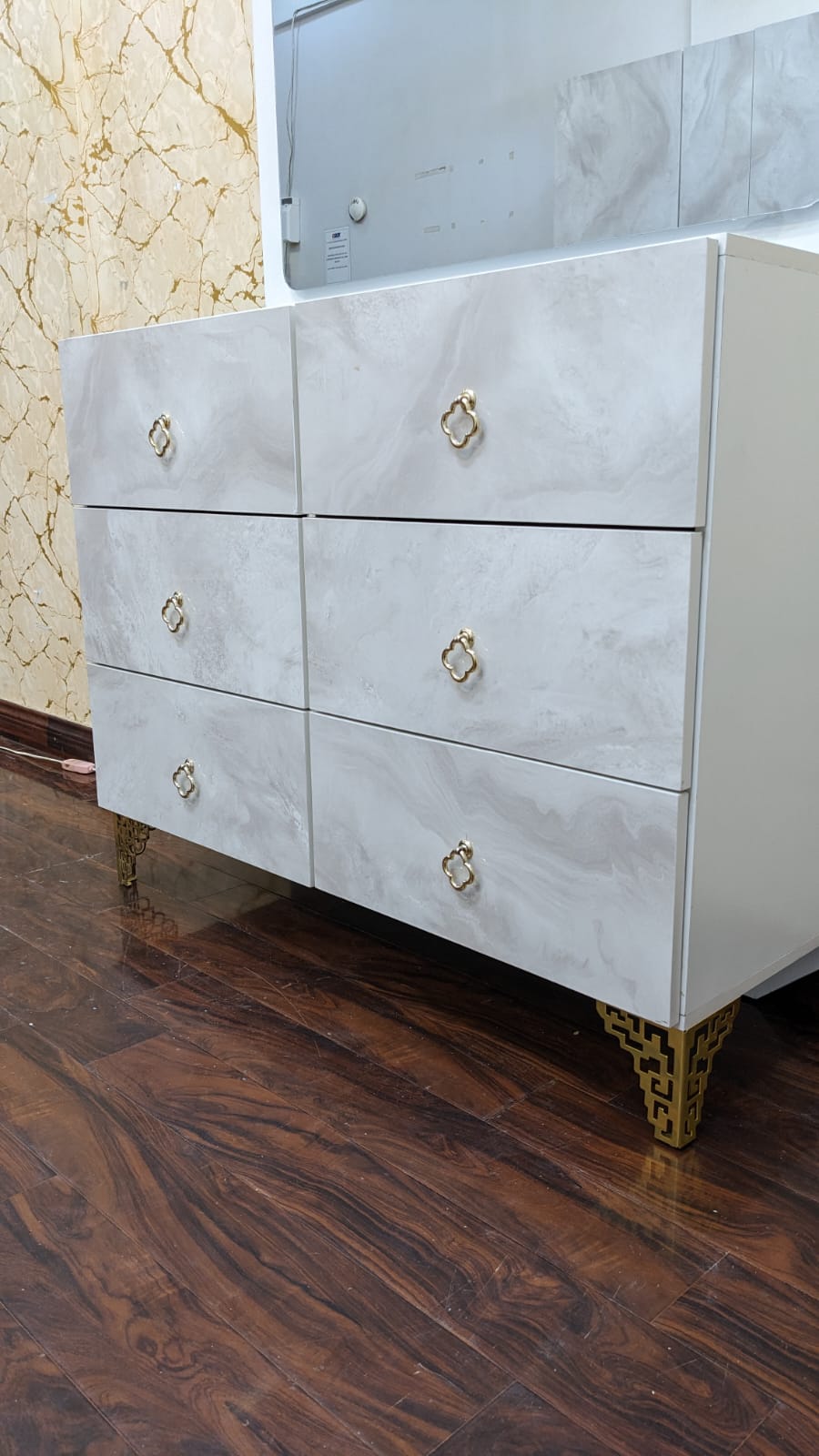 Brand New King Size Bedroom Set