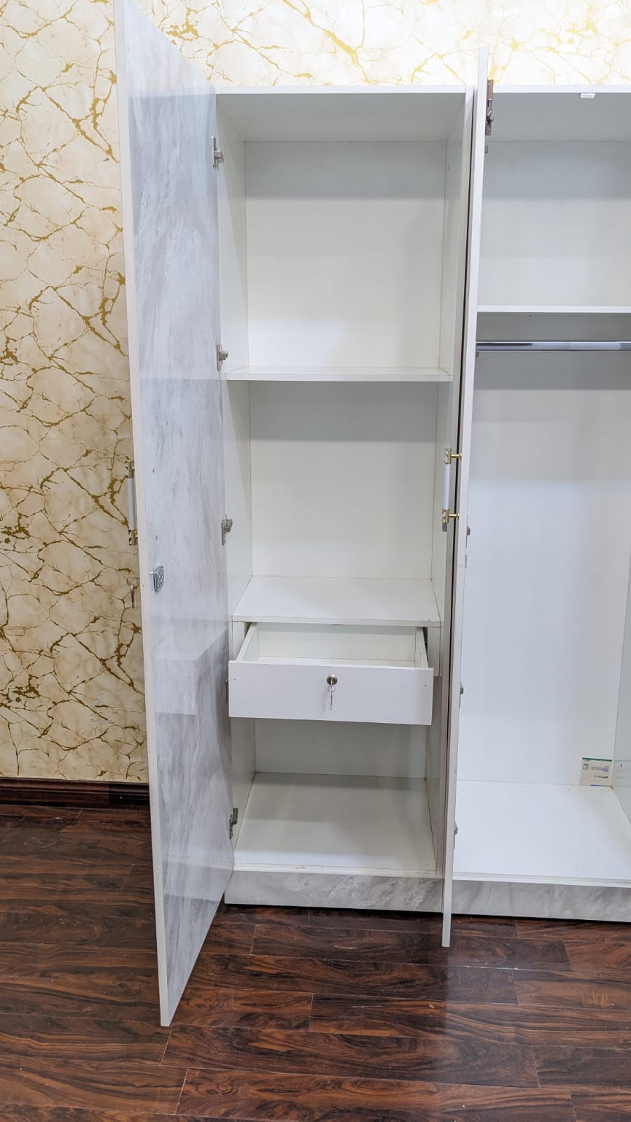 Brand New King Size Bedroom Set