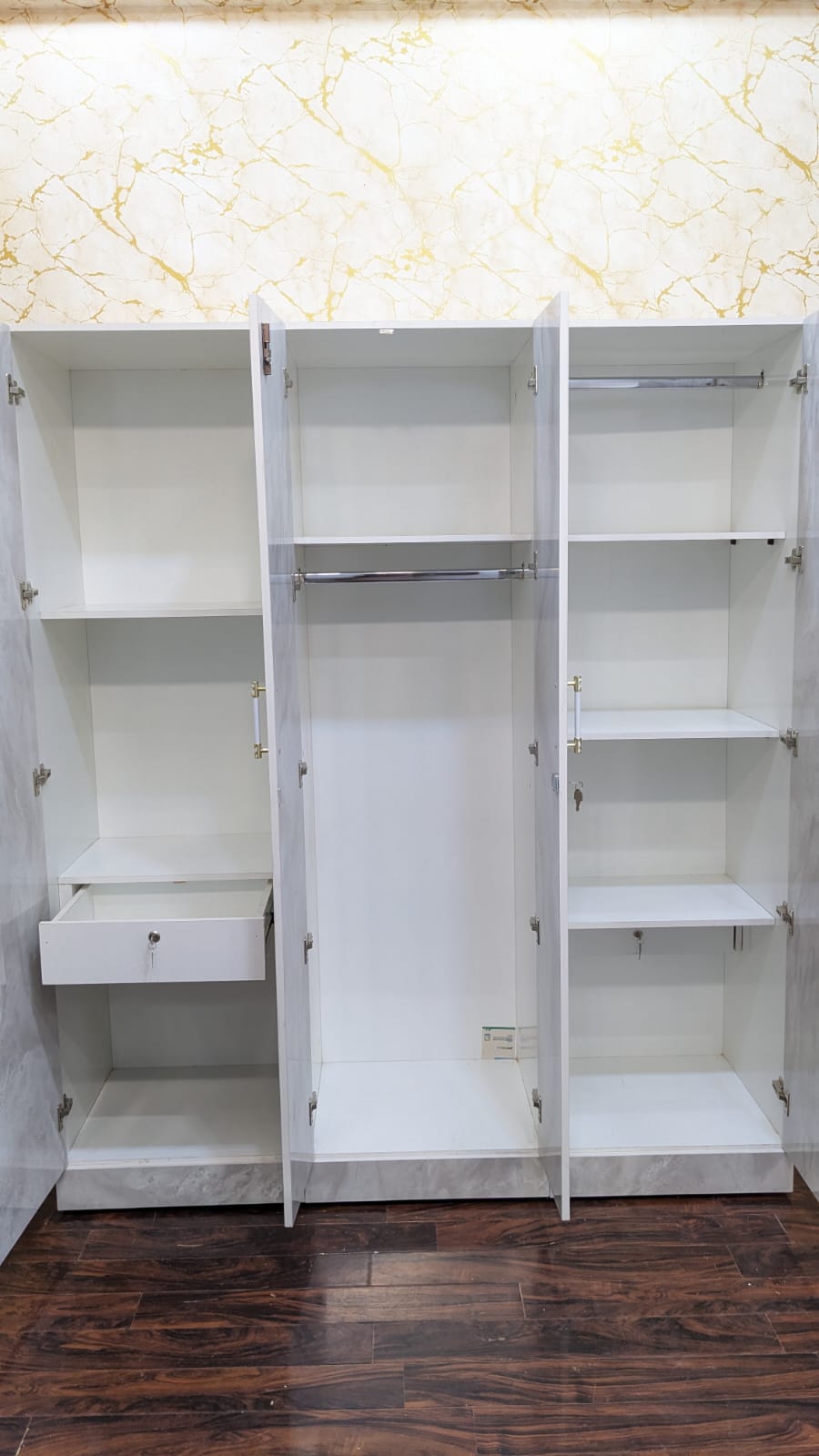 Brand New King Size Bedroom Set