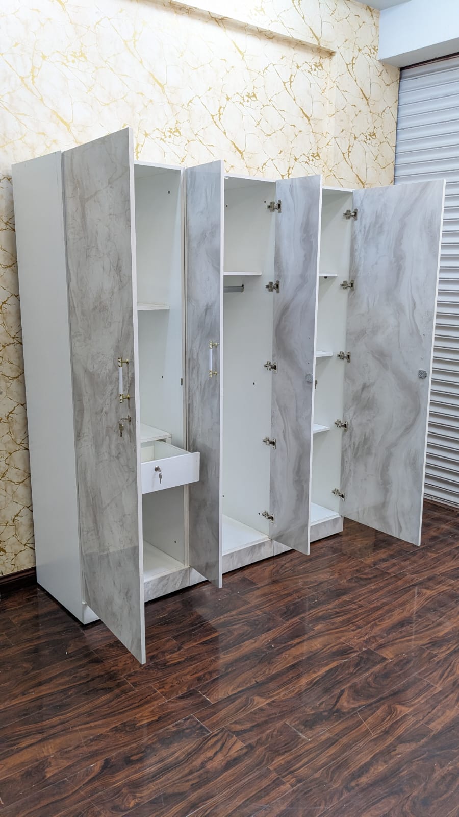 Brand New King Size Bedroom Set
