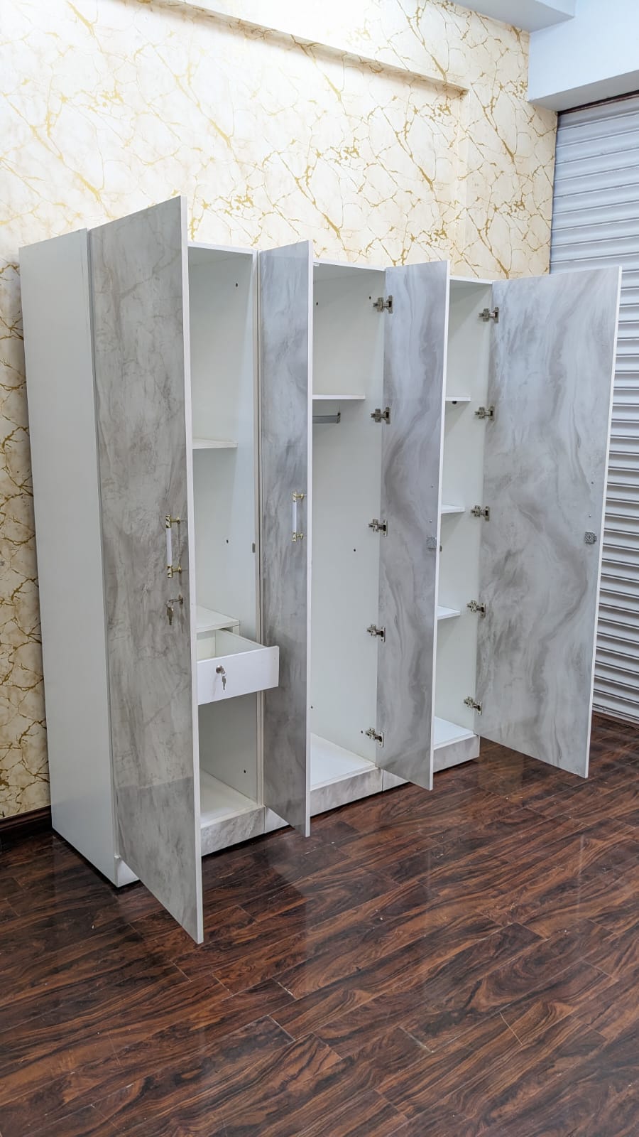 Brand New King Size Bedroom Set
