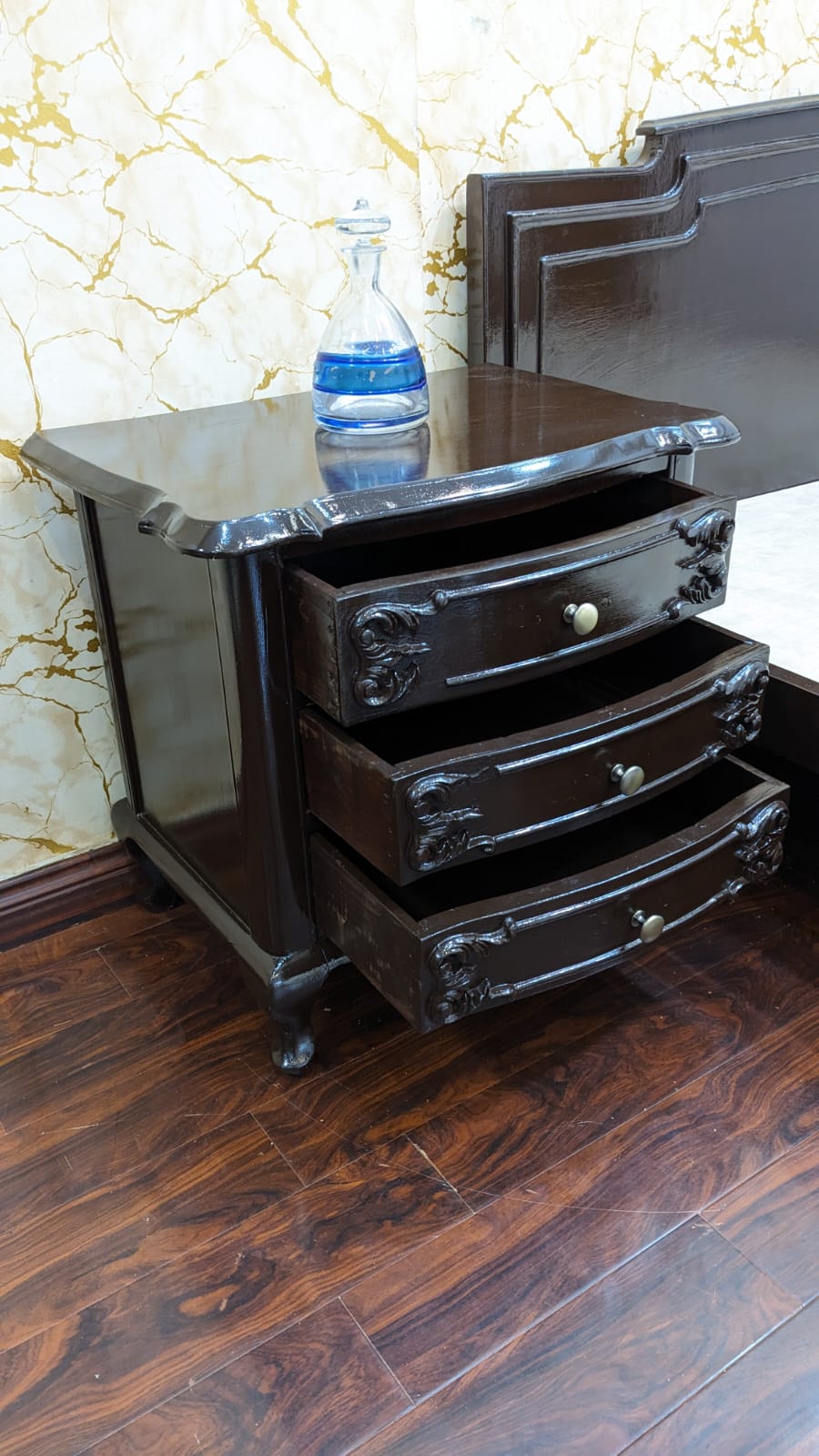 King Size Bed with 2 Side Tables
