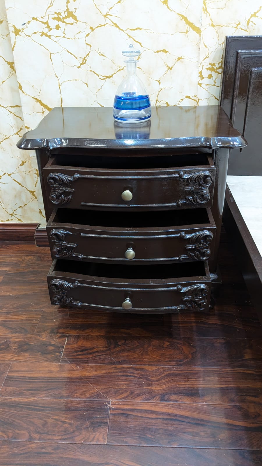 King Size Bed with 2 Side Tables