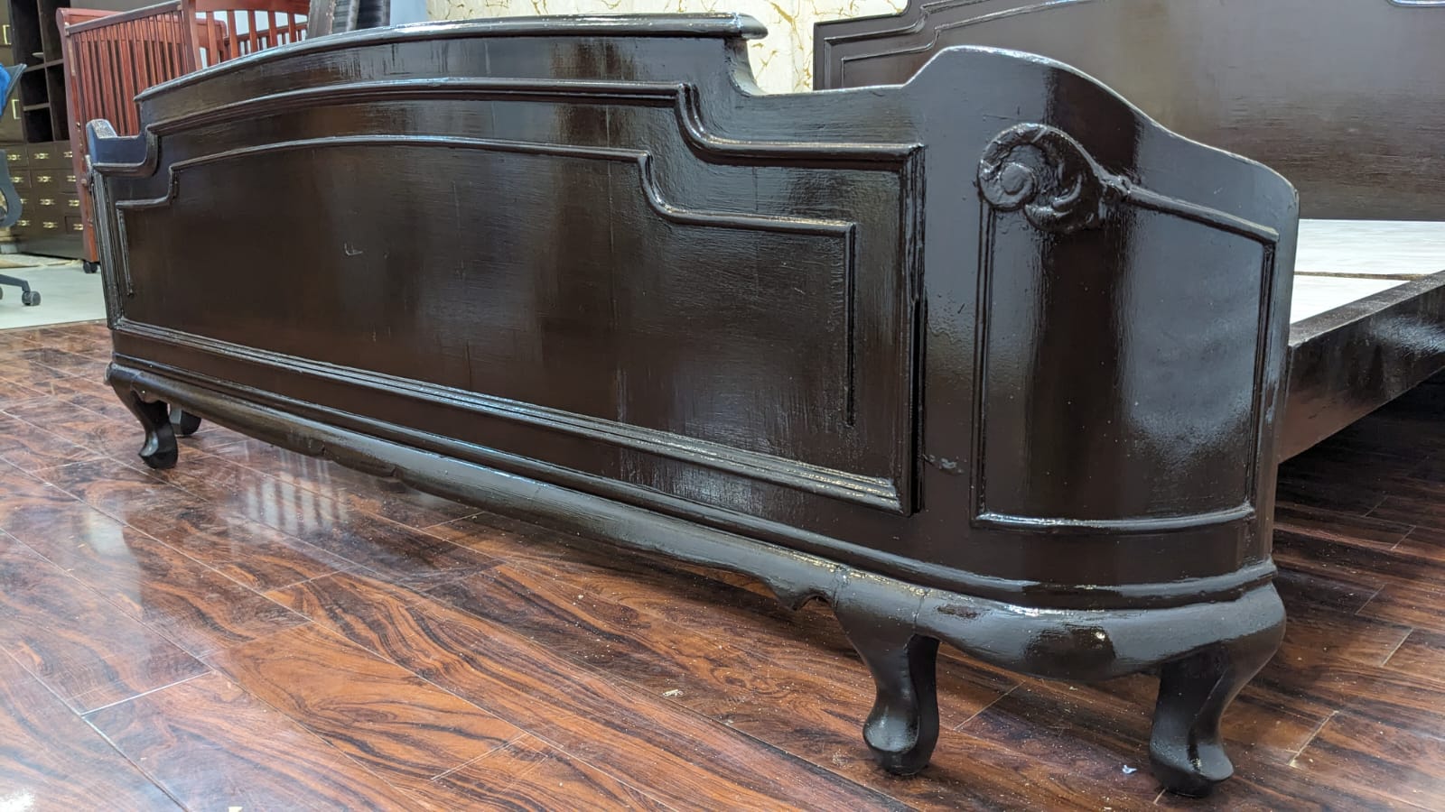 King Size Bed with 2 Side Tables