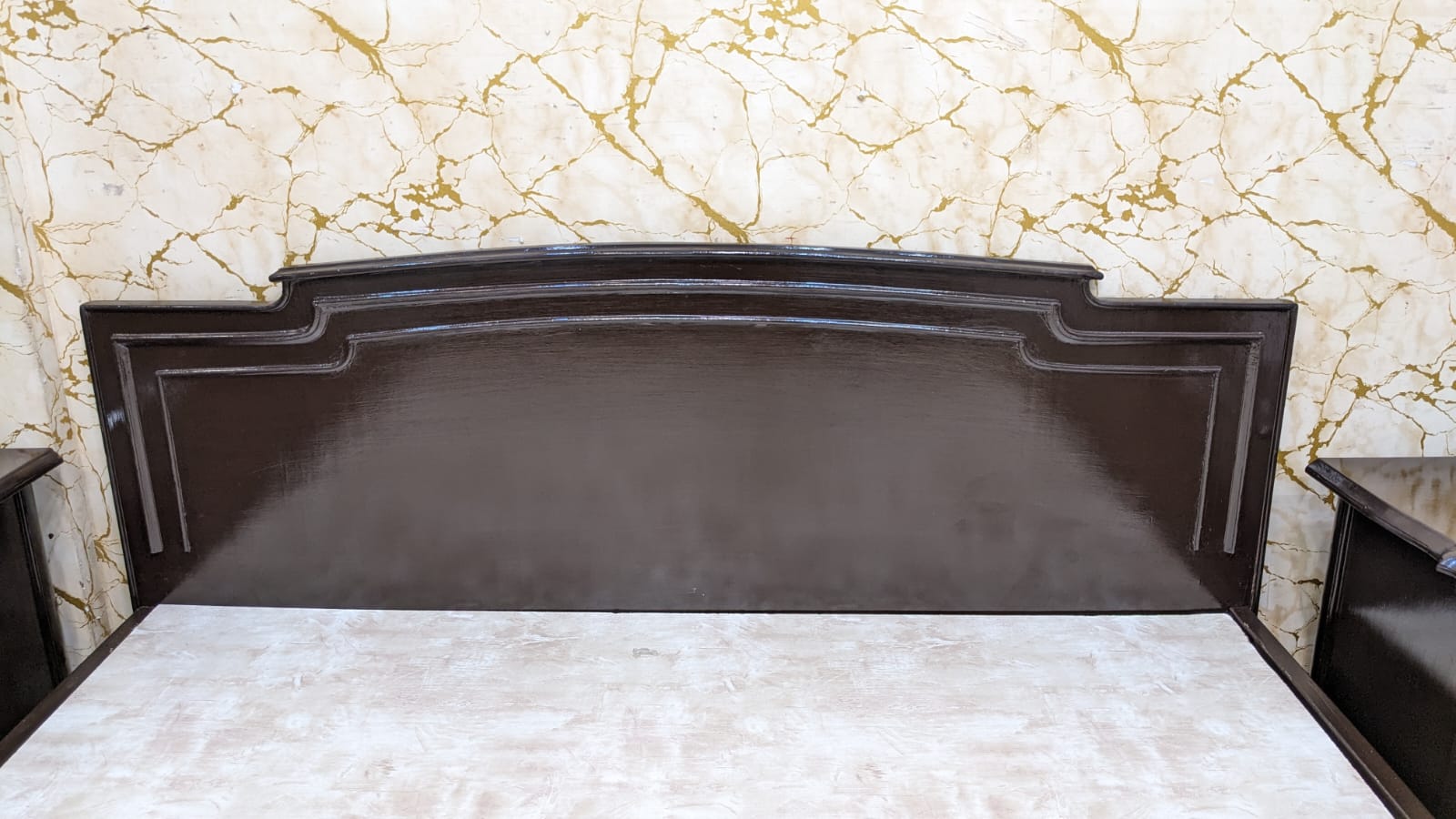 King Size Bed with 2 Side Tables