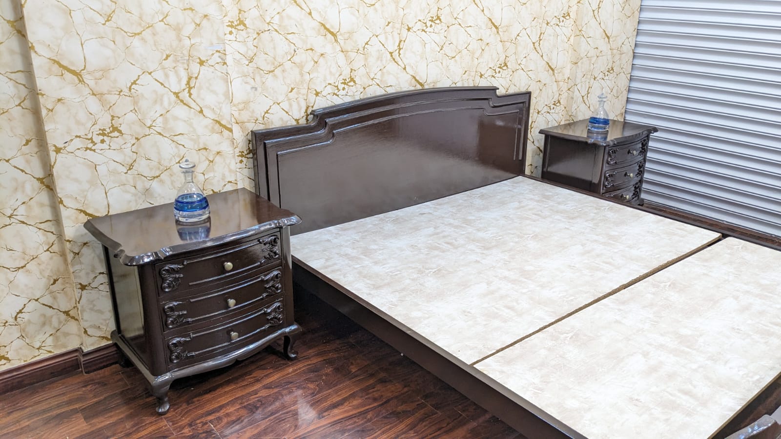 King Size Bed with 2 Side Tables