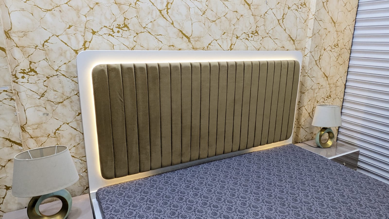 Brand New King Size Bed Set