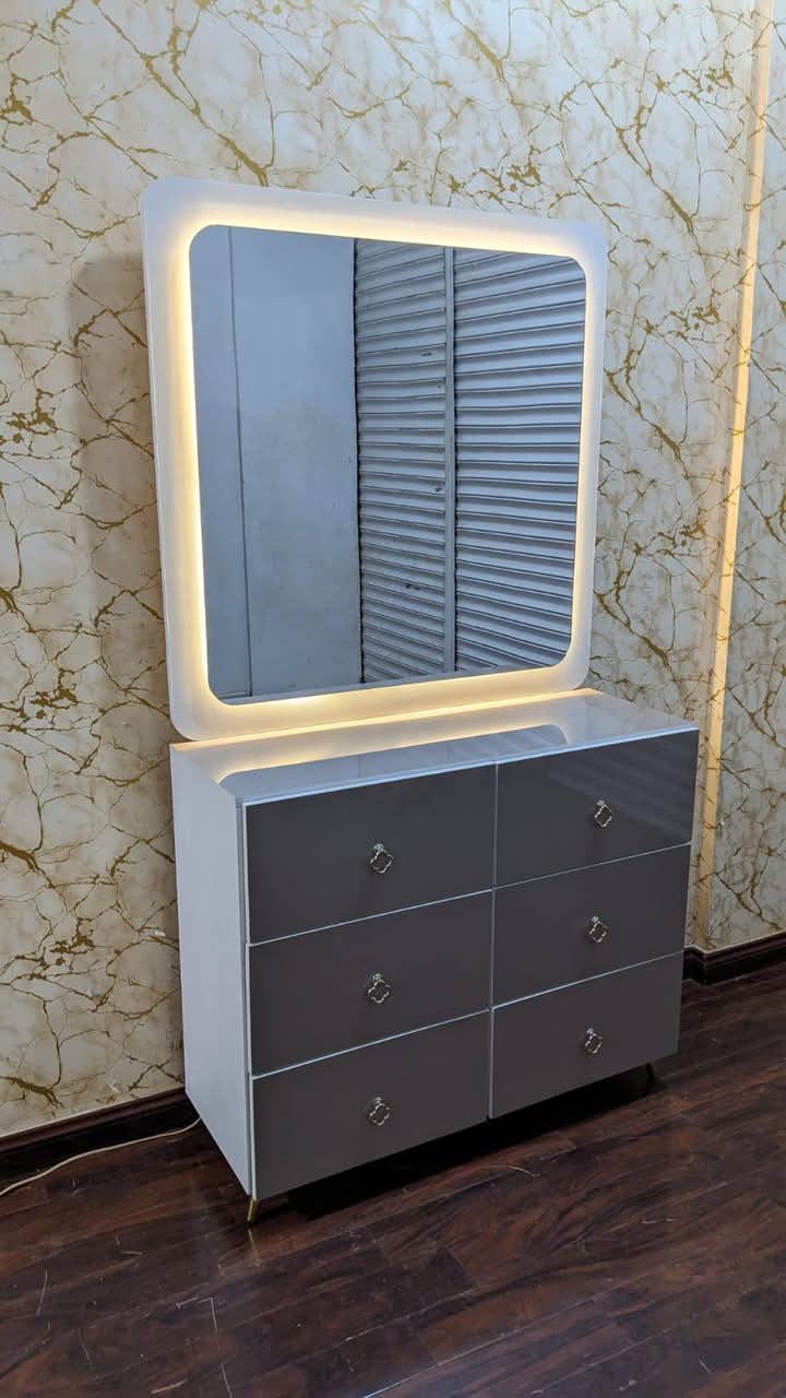 Brand New King Size Bed Set